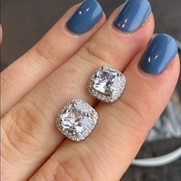 New 925 Sterling Silver Diamond Stud Earrings - Picture 8 of 9